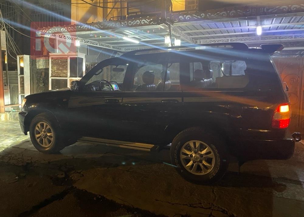 تۆیۆتا لاند کروزەر